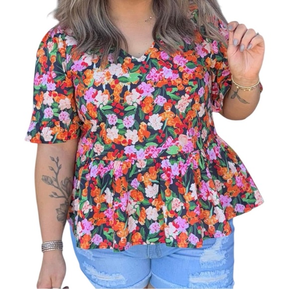 JODIFL Tops - 78 NWT Jodifil Floral Blouse 1X